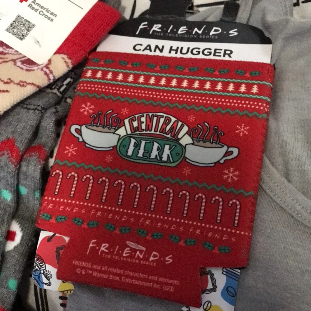 Friends Central Perk Graphic T-Shirt and‎ Themed Accessories